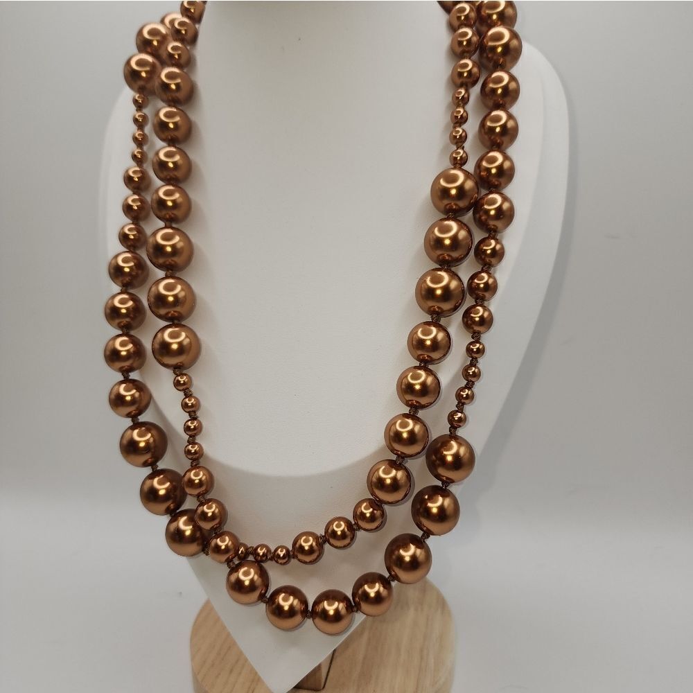 Isaac Mizrahi Live! Graduated Simulated Pearl Necklace NWOT - Picture 2 of 8